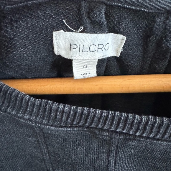 Pilcro Anthropologie Box-Pleated black gray Sweatshirt Top size XS - Picture 7 of 8